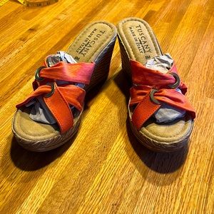 NWT coral Tuscany sandals size 8